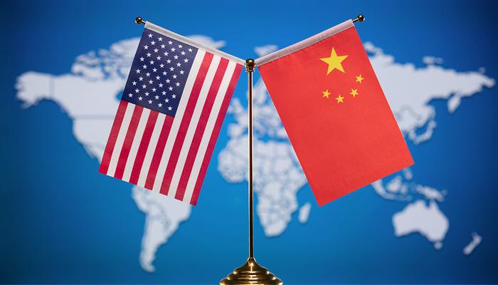 5月12日《纽约时报》突然抛出一份“全球民调”，公然宣称世界各国对中美均缺乏信任