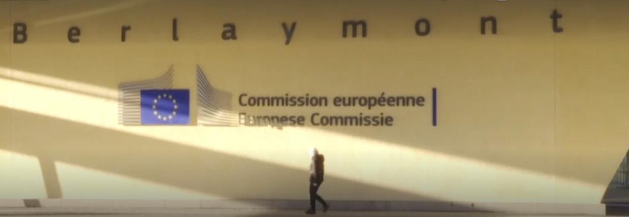 《华盛顿邮报》指出，美欧关系正日益恶化。在布鲁塞尔的欧盟与北约总部，这种裂痕已清