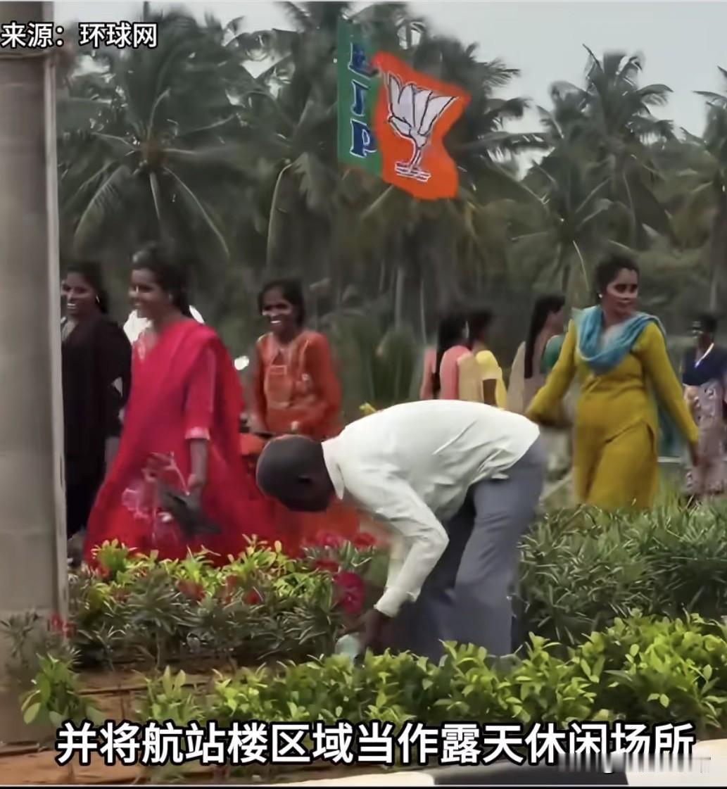 印度人为何对水有如此深的执念？比如最近新建成的印度ASR国际机场就被当成了水上乐