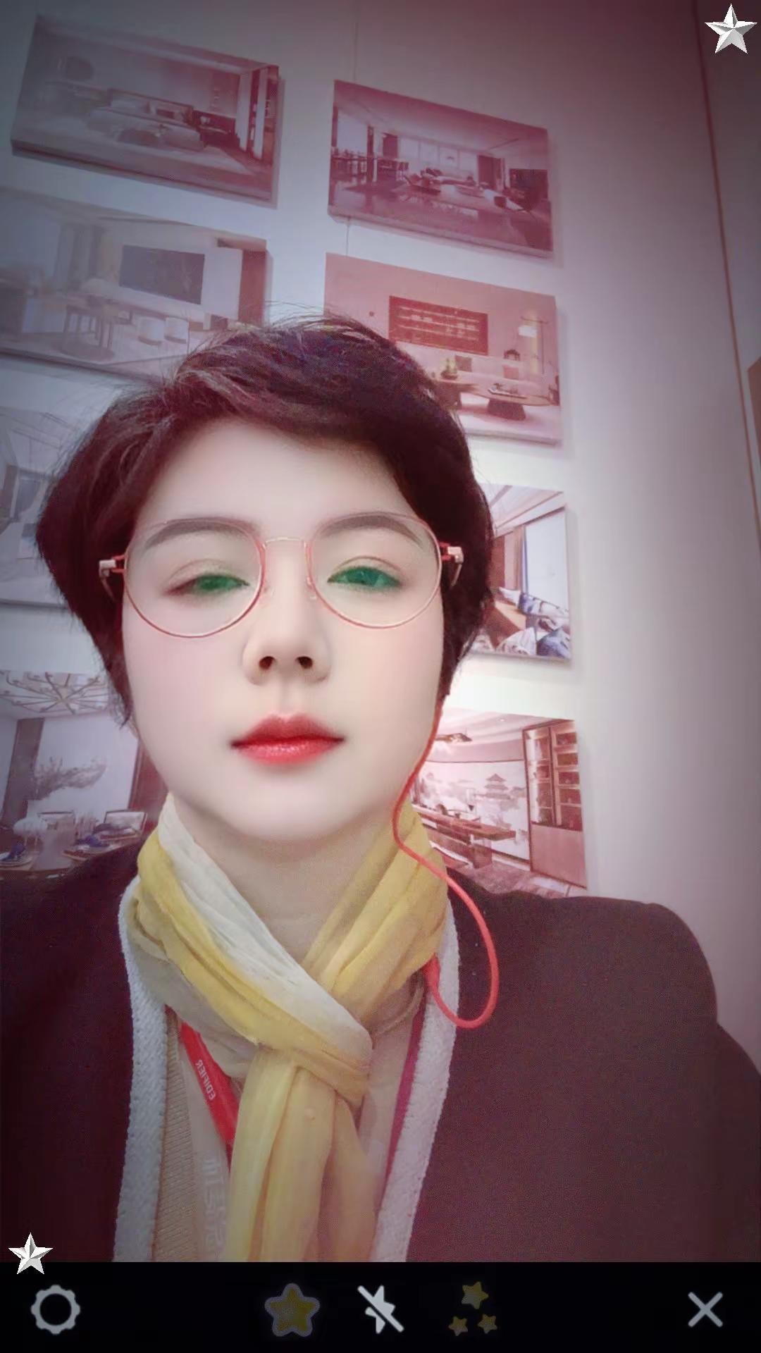 头发又长了，有得拿取我的理发器自理了。寻找新城市 务工浙江 戴眼镜 自恋一下原来