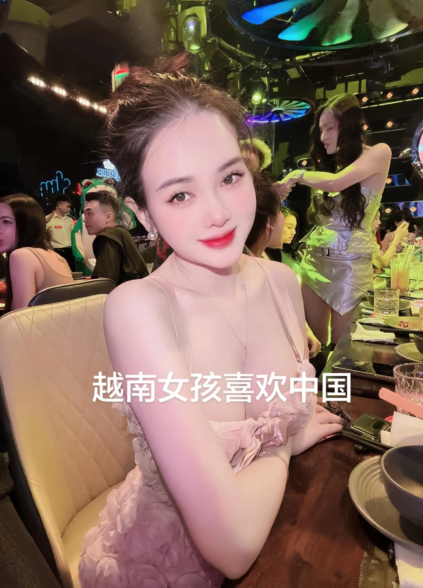 身材你品你细细的品 越夜越迷人 一起野个好身材 谁还不是小腰精 你有多...