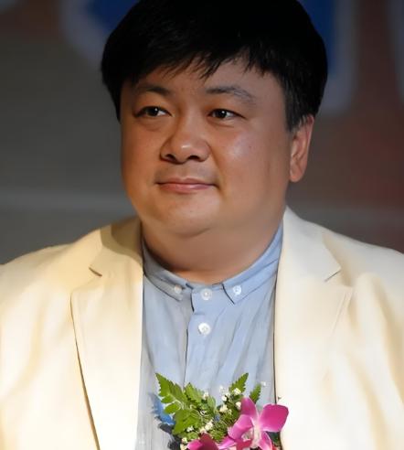 1991年，保姆向洪剑涛借10万买房，洪剑涛二话不说便将钱给了她，谁知，十几年后