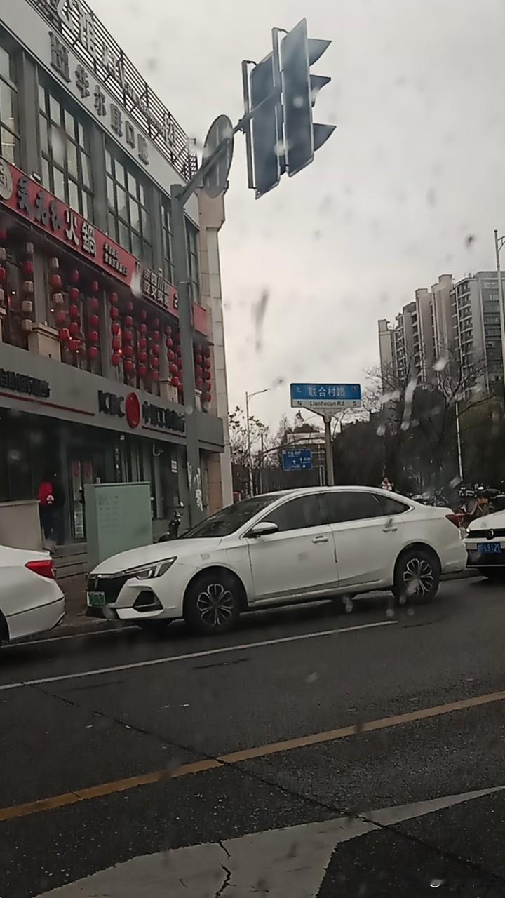 2026年元旦这一天
幸福其实很简单，无需刻意强求什么。一家人围坐在一起吃饭，聊