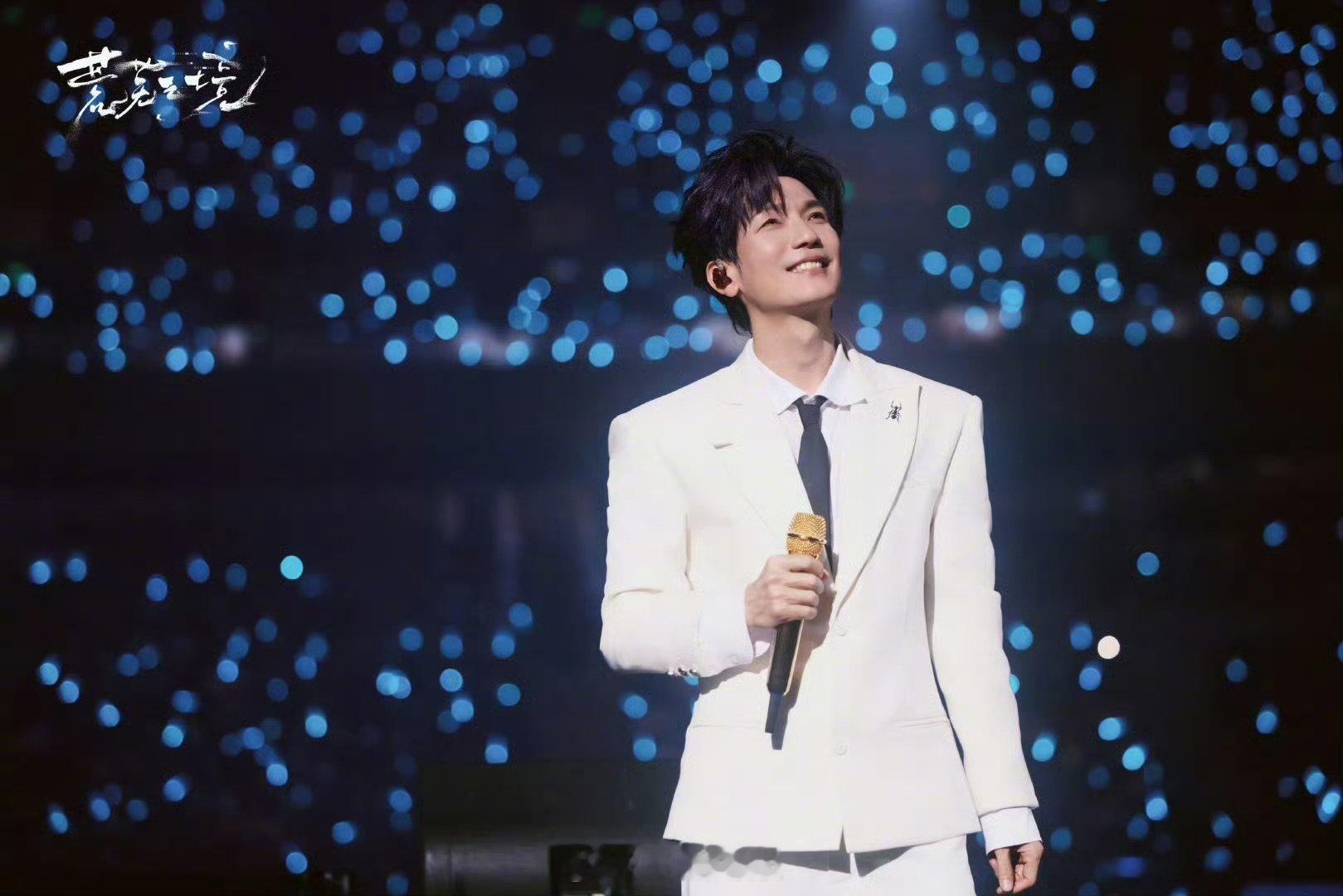 陈楚生捐赠100万元 善举暖人心！陈楚生捐100万支援香港火灾救援，定向助力受灾