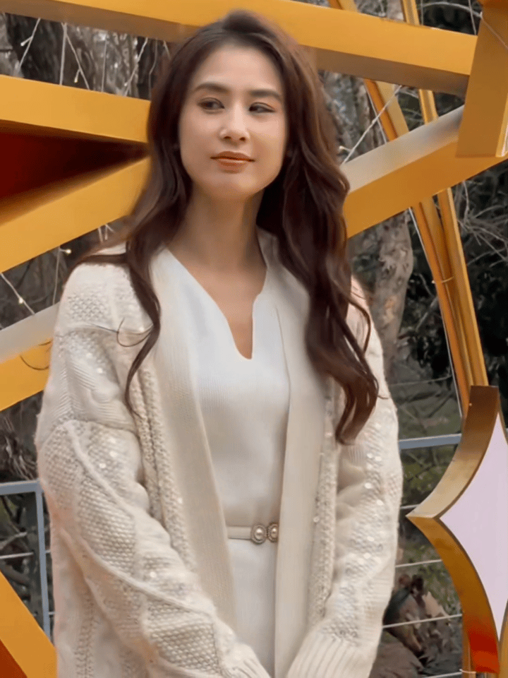 黄圣依的状态太好了吧！她跟杨子是真离婚还是假离婚啊？我一直没搞明白！