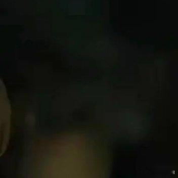 金靖结婚，图的不是脸金靖和舒奕橙把证领了，没有热搜第一，却炸出一大片“我也想这样