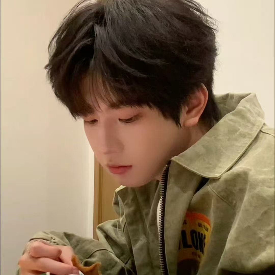 穆祉丞的onetap穆祉丞怼脸live照啊啊啊啊穆祉丞好萌好帅~ 