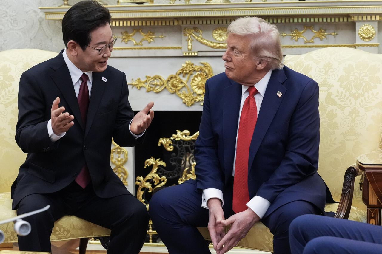 特朗普连番敲打，李在明更坚定了：要从美国手里夺回战时指挥权
 
特朗普近期连番敲