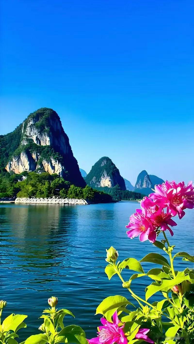 一个人真正的福气，从来不在外表的光鲜亮丽，而在内心的温和善良
 
上等的命格，未