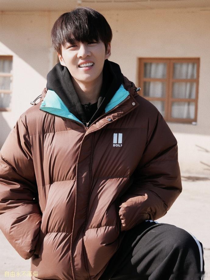 卓沅签收来自后陡门的夕阳  卓沅拍的后陡门夕阳 卓沅用相机描绘后陡门夕阳，笔触细