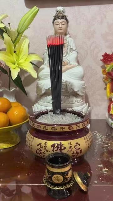 其实，无病无灾是福泽，至于其它，有则锦上添花，无则依旧风华 