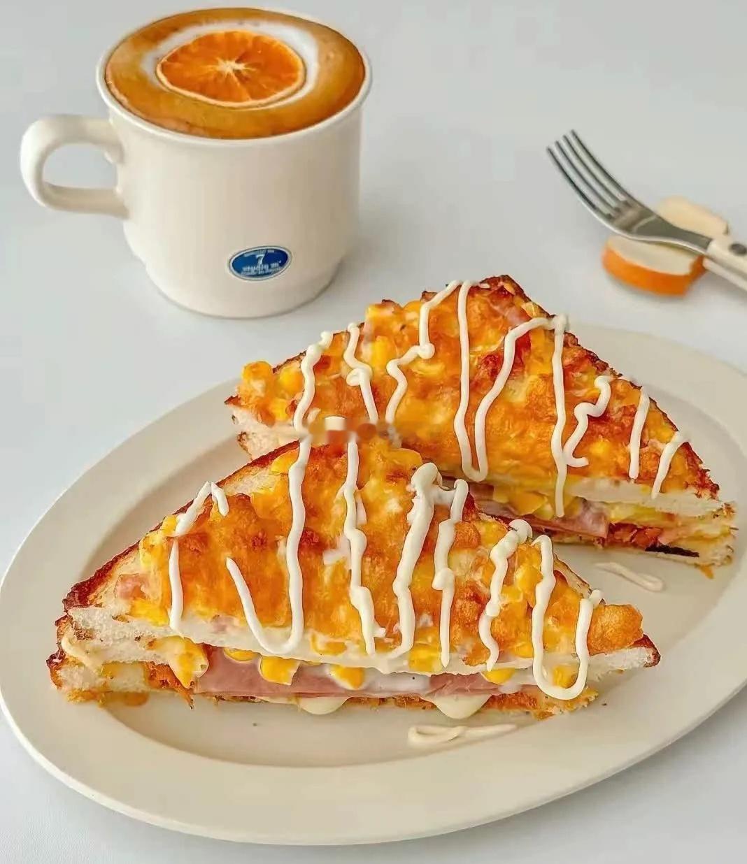 三大股指表现各异，周四的A股市场会怎么走？1、两市早盘因“情绪杀”，快速跌破了3