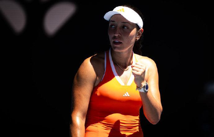 佩古拉击败阿尼西莫娃首进澳网四强澳网2026 女单1/4决赛，6号种子佩古拉以6