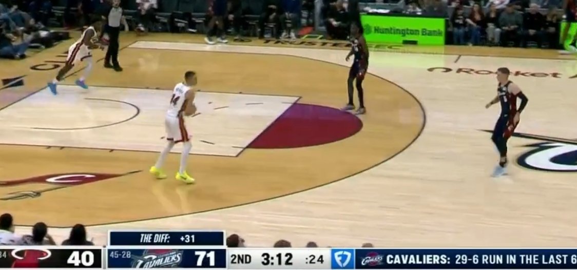 ▲热火6分半钟内被骑士打了个29比6 