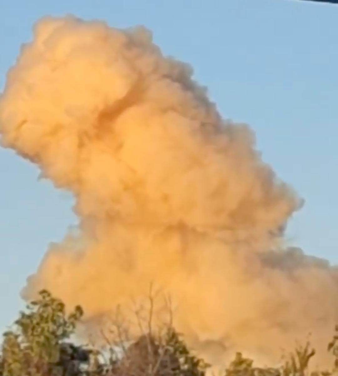 密西西比州亚祖县的CF工业化工厂发生氨气泄漏，且此前有报道称该厂发生爆炸，目前该