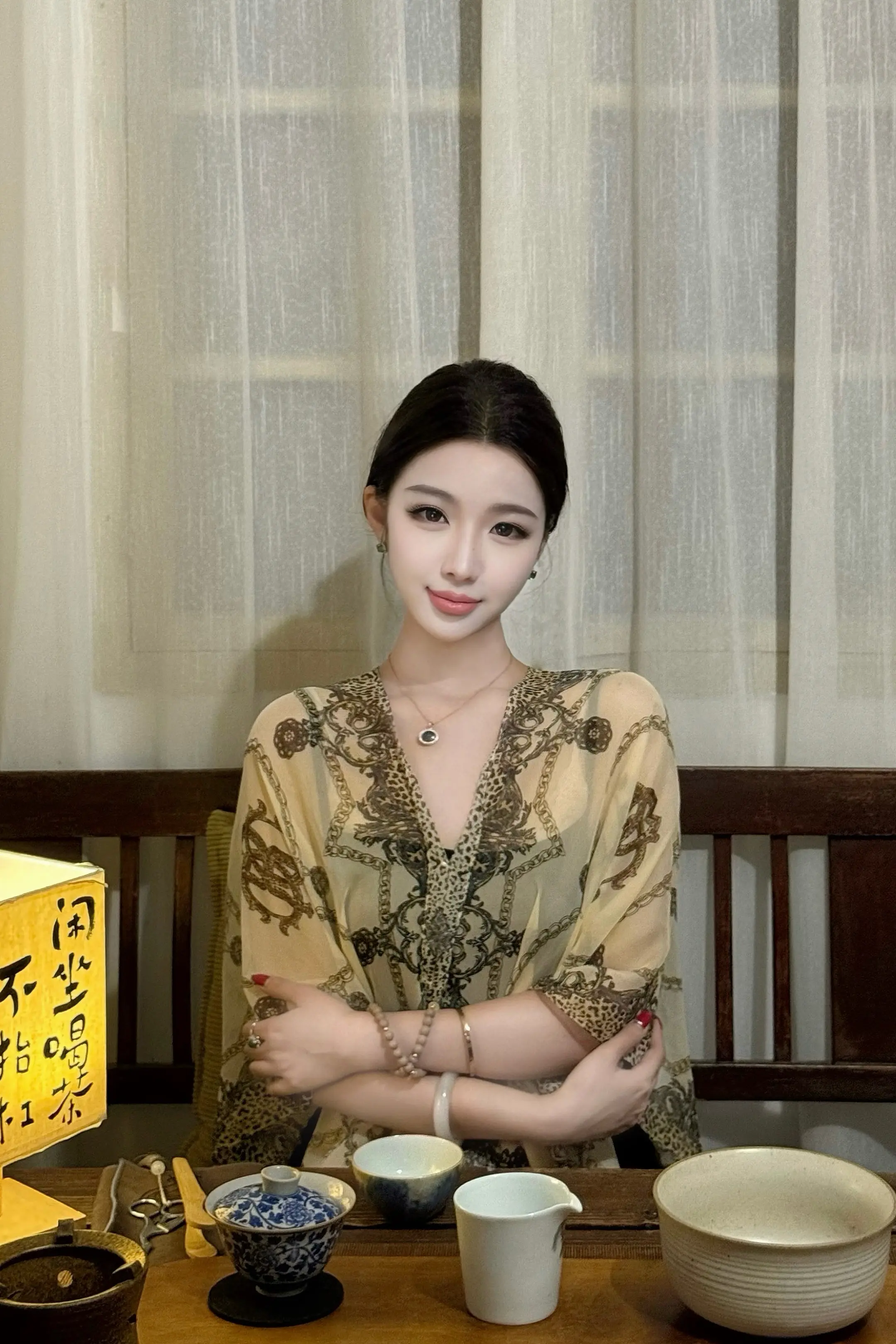 玫瑰不用长成松柏，女性生来就是千面模样