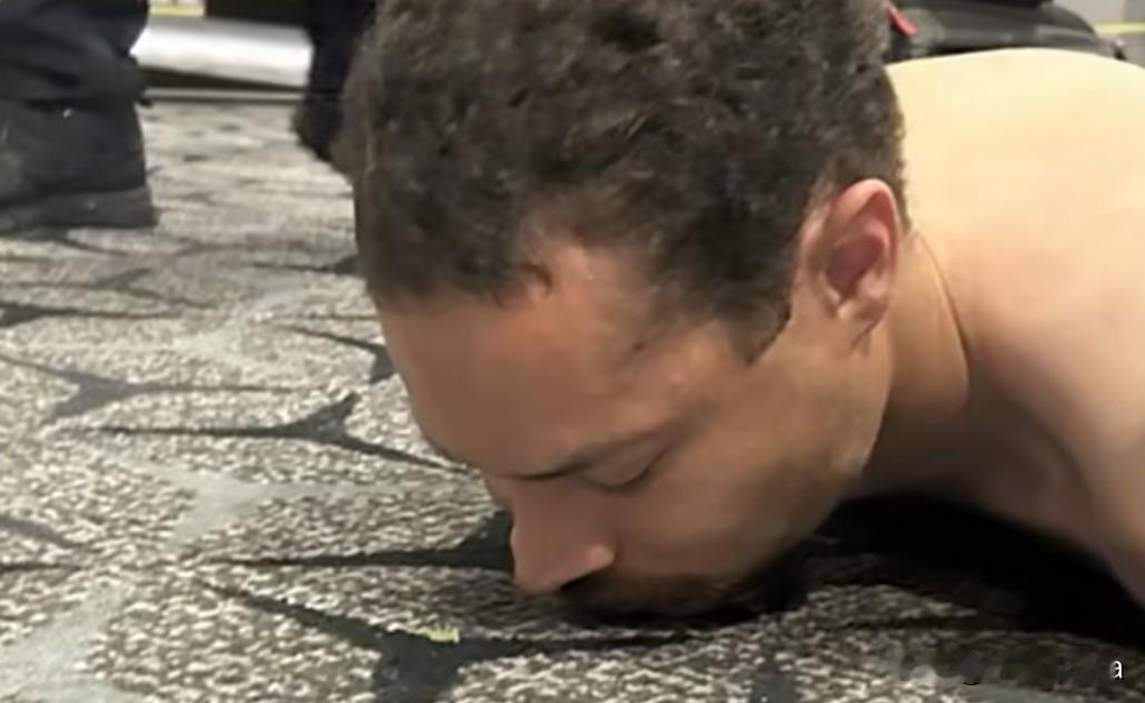 白宫记者晚宴突发枪击事件现场快讯
 
当地时间4月25日晚，美国华盛顿白宫记者协