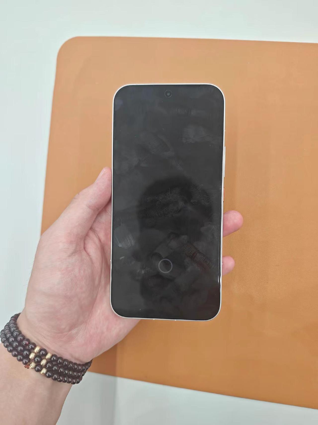 REDMI K100 Pro Max用了三天了说一下，这个手机还是可以给到8分的