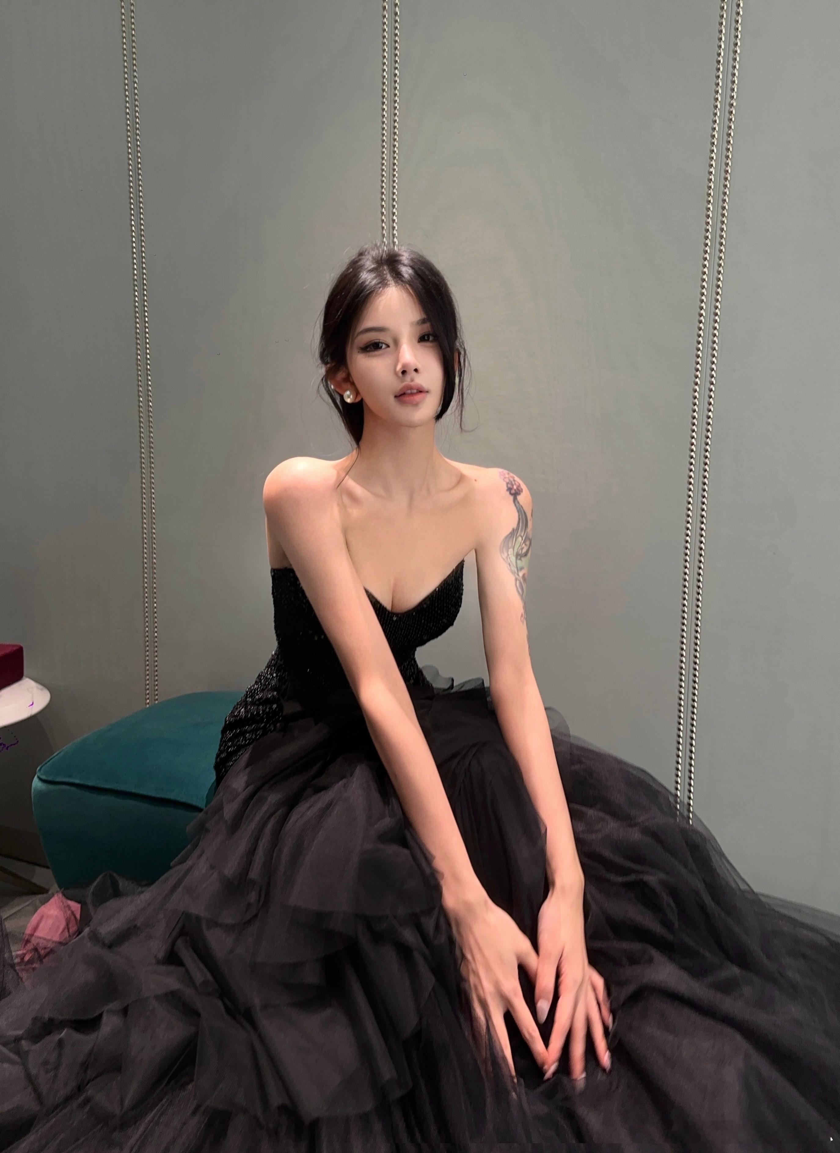 black swan 🪄 
