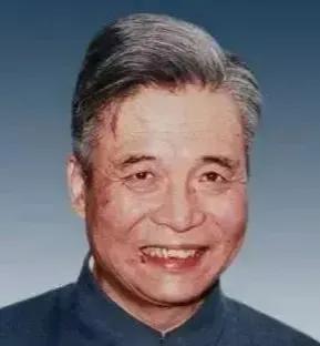 您可以不点赞，但一定要记住他！他是民族的脊梁！
两弹一星元勋邓稼先：因为核副射肝
