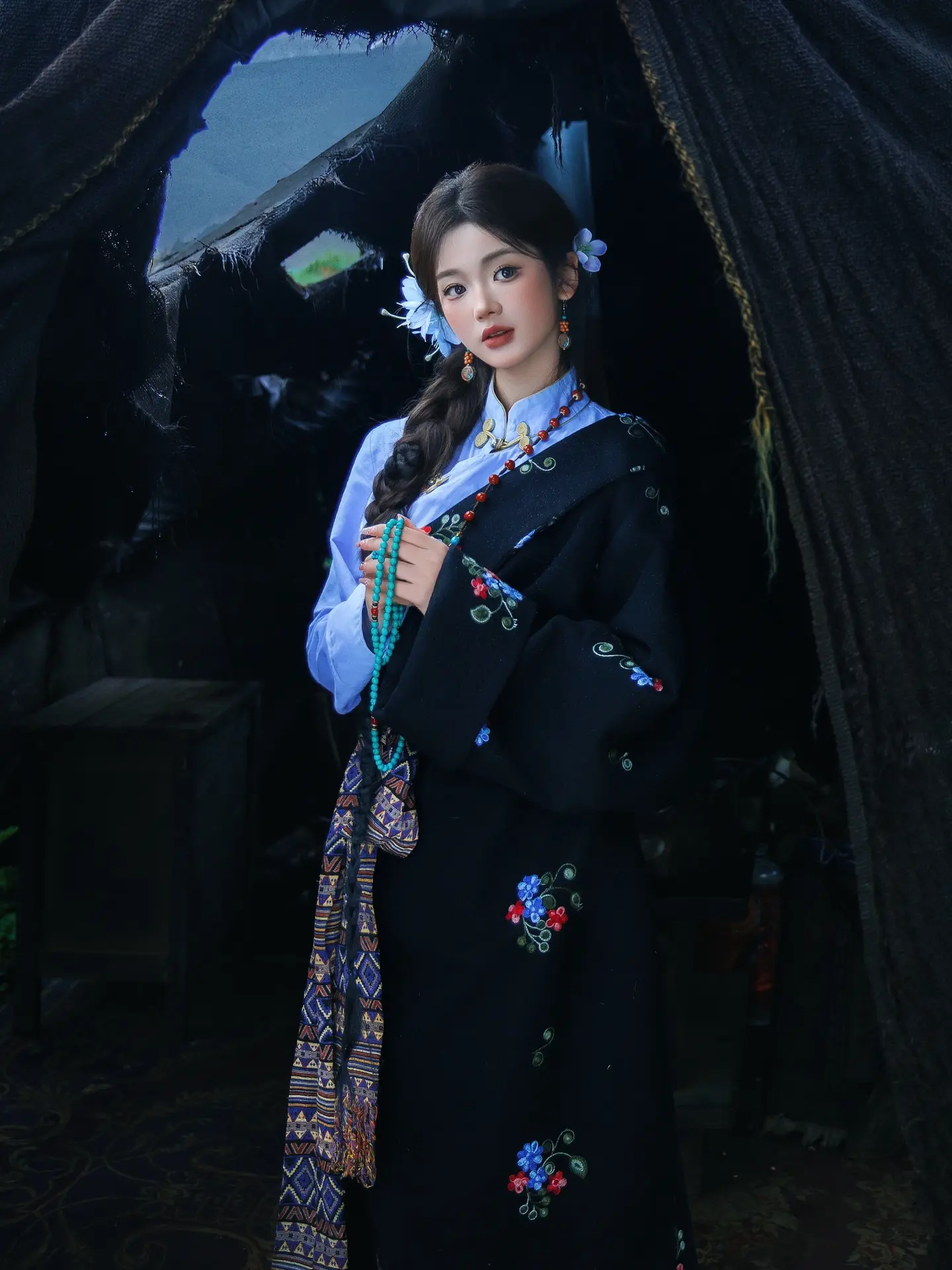 在丽江被路人夸的蓝色藏服💙谁懂传统藏服的美啊