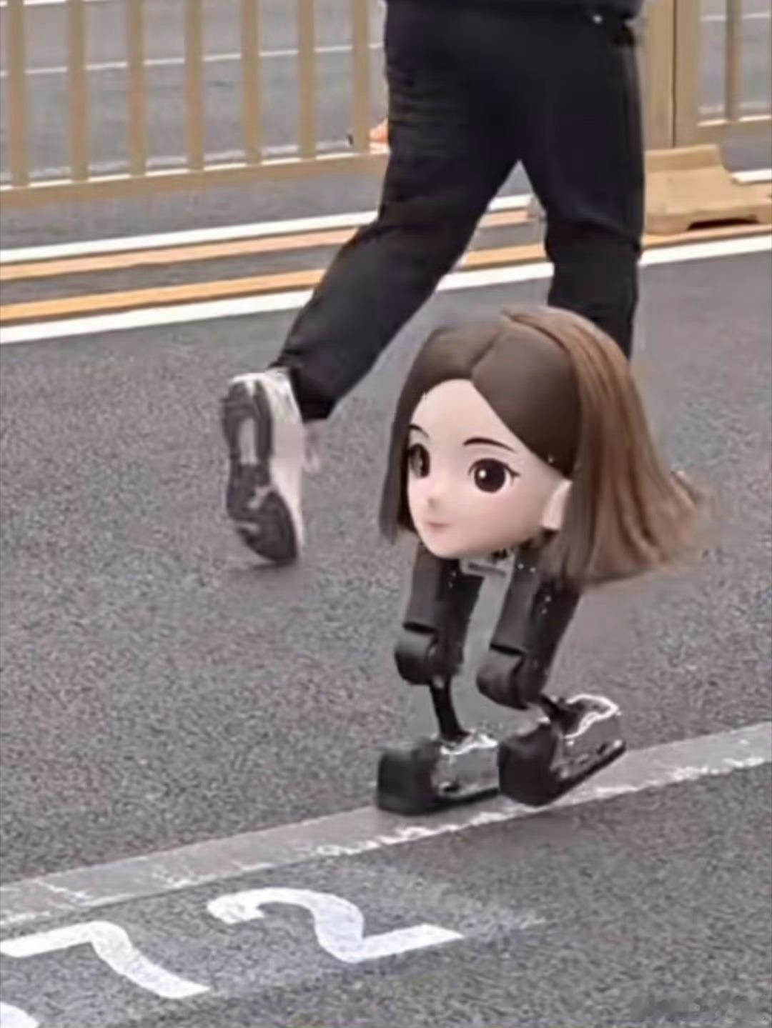 豆包回应豆脚机器人，说实话当时看的第一眼还没想到豆包上，结果没想到豆包自己都不承