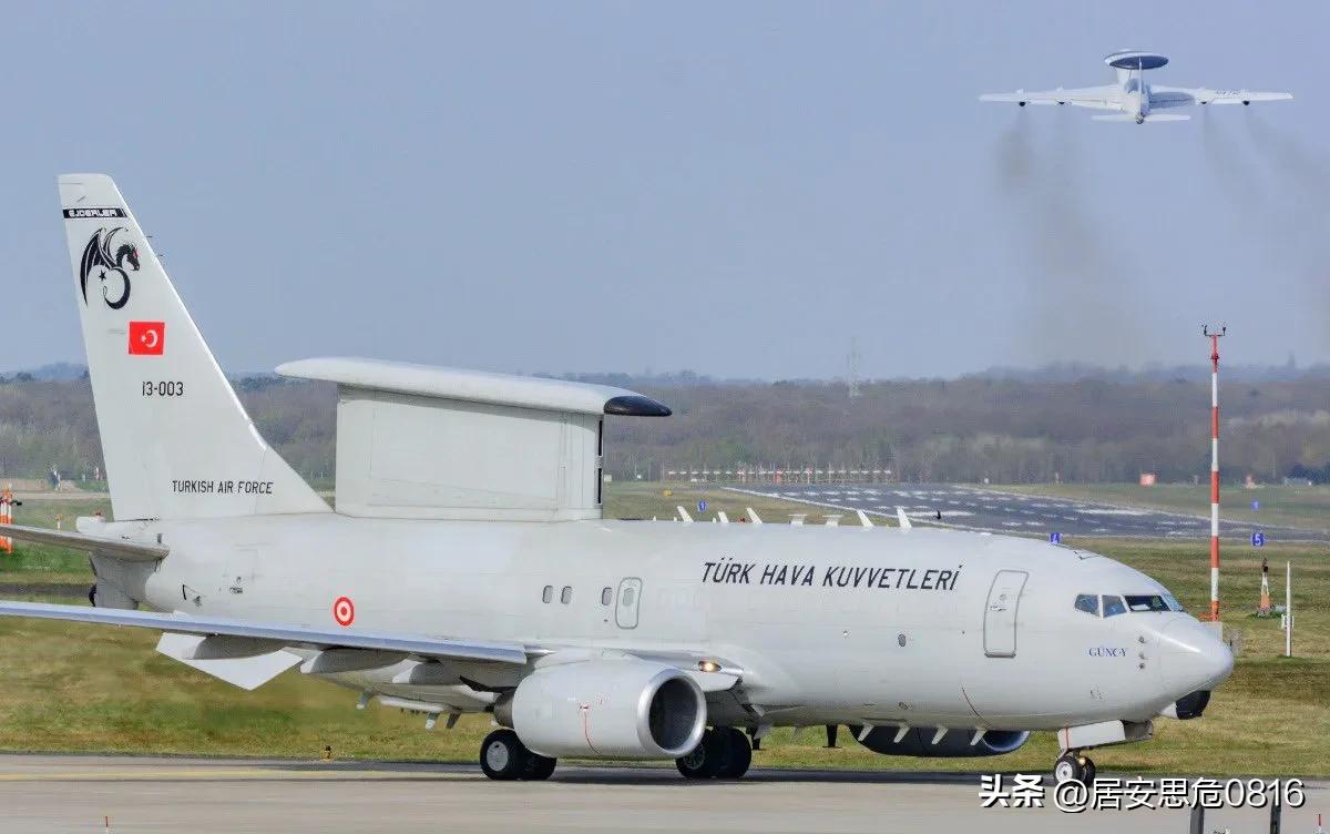 据土耳其官员向彭博社透露，土耳其周一向立陶宛部署了一架 E-7T“和平鹰”空中预