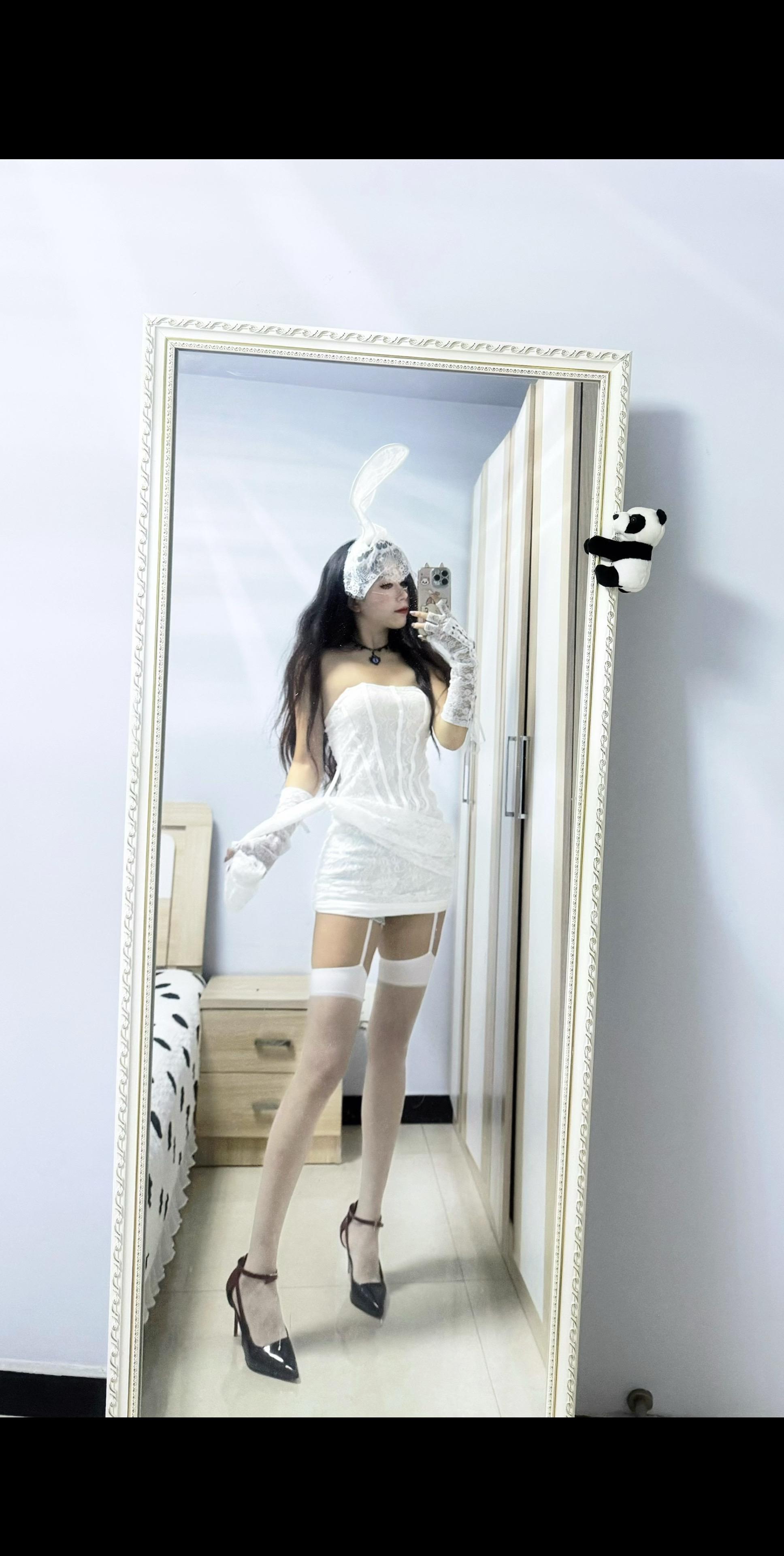 你怎么还恨上我了 你这么无聊的人生能够被我玩弄 应该感激涕零都来不及才对吧