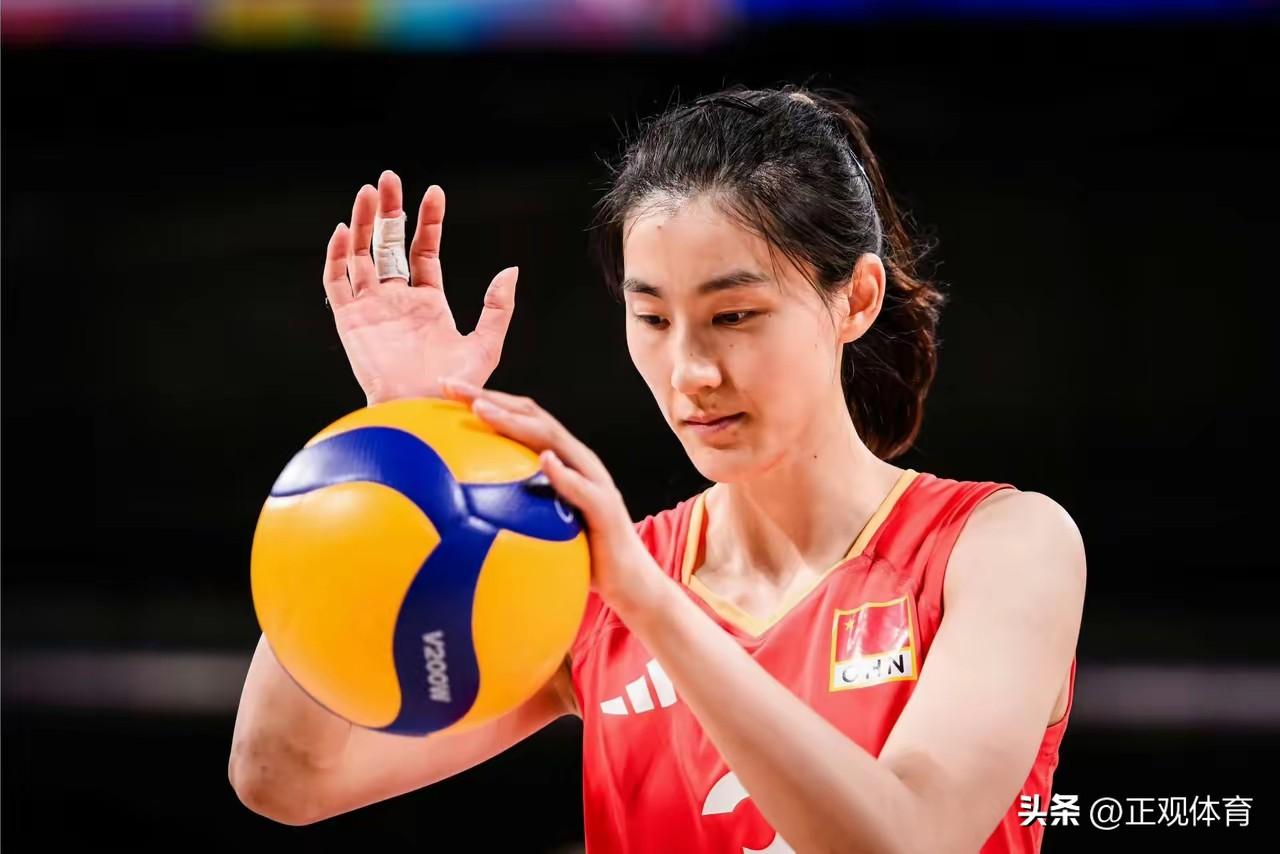 【公开表态，是自嗨还是混淆视听？】
近日，网上流传着中国女排退役二传刁琳宇和正在