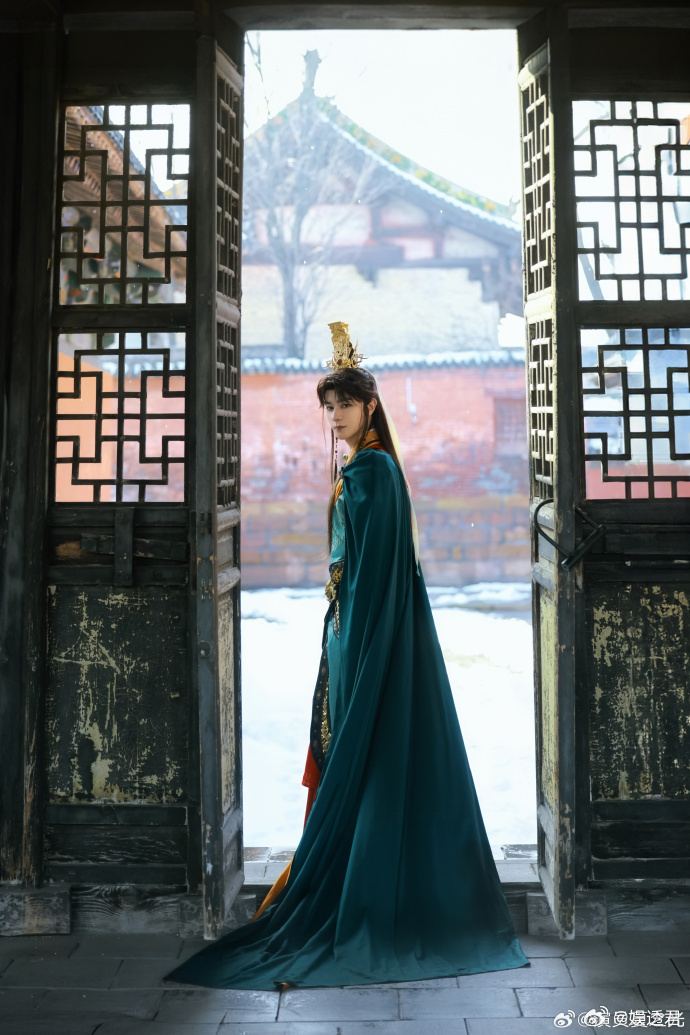 夏之光别再试探了知道你很合适这身段这颜值这气质，夏之光你还需要试探吗？贵气清冷风