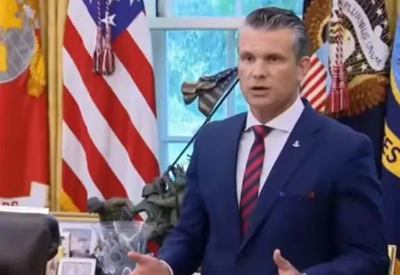 一语惊醒梦中人！美国国防部长赫格赛斯曾经突然警告：如果中美开战，对方只需要发射1