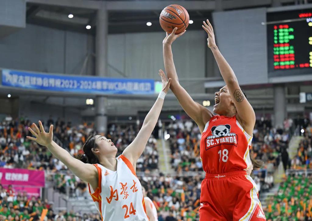 2023-2024赛季中国女子篮球联赛（WCBA）总决赛首轮比赛咋晚在内蒙古自治