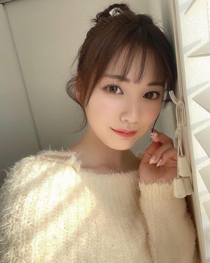 男生到底喜欢女神型还是可爱型女生呢？这还真不好说。就拿石川澪来说，2002年出生