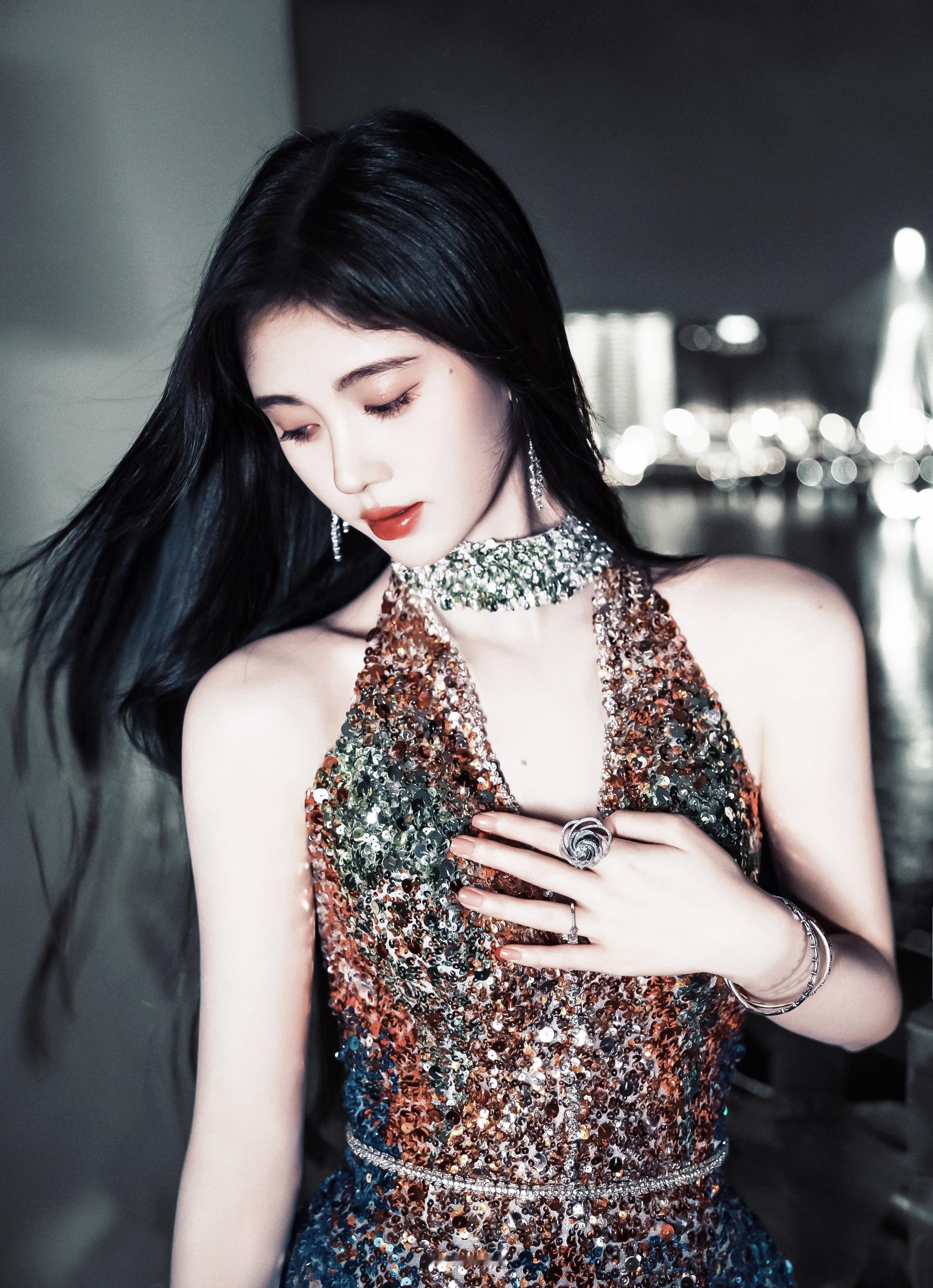 - 🥂我很满意我自己鞠婧祎苏绿夏 ​​​