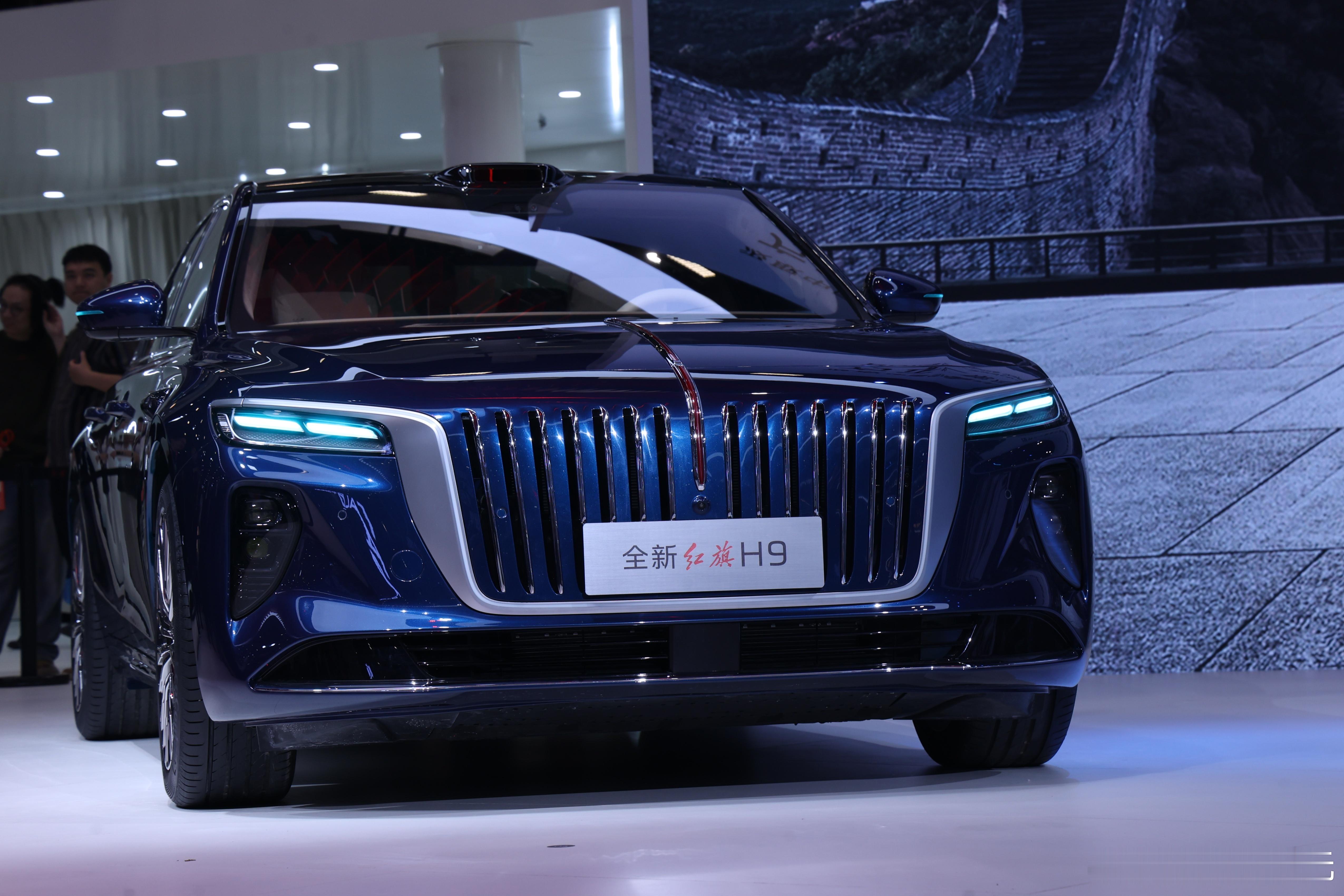 华为乾崑与一汽红旗联手打造的首款智慧豪华旗舰车型全新红旗H9，在北京车展上正式亮