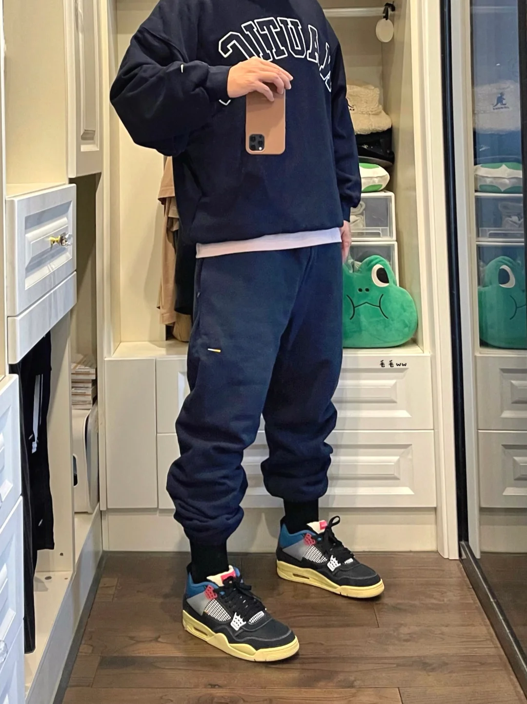 藏青色系｜束脚裤穿搭