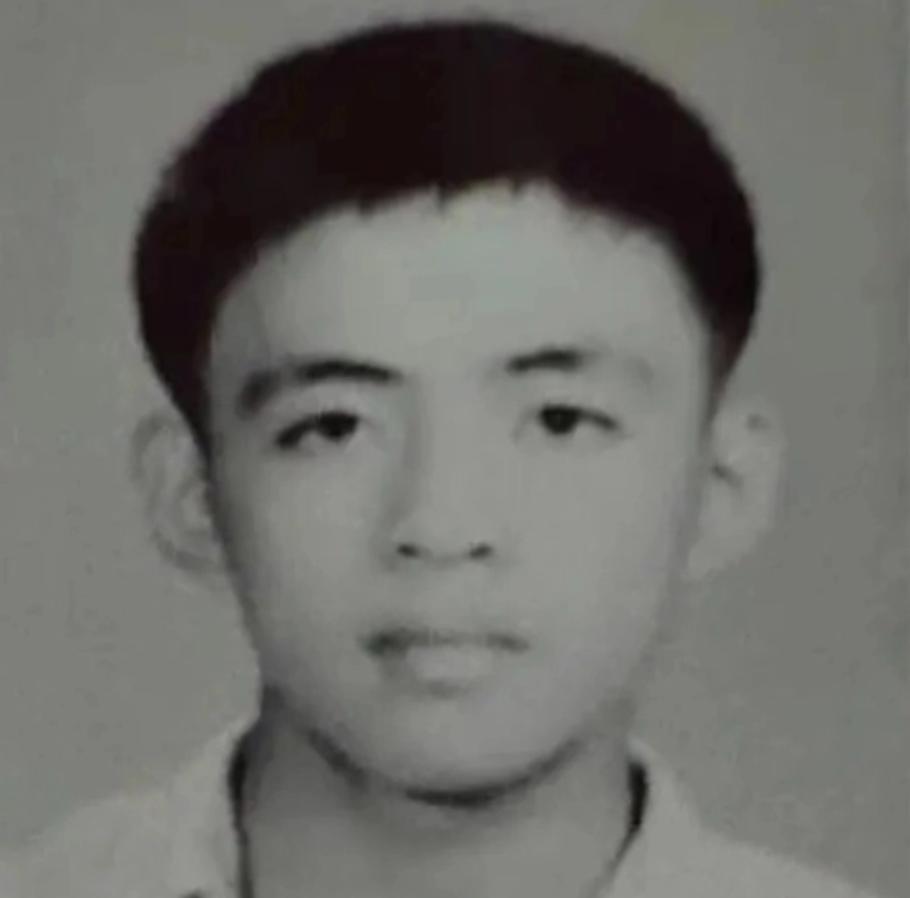 孙卫东，复旦大学物理天才，美国名校物理学博士、计算机博士后，月薪百万人民币。因被