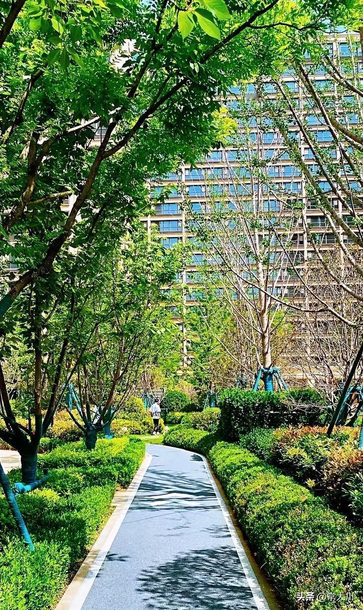 现在能拿出50万现金的家庭多吗？
我之前写文章的时候做过调研，问过大概上万人，我