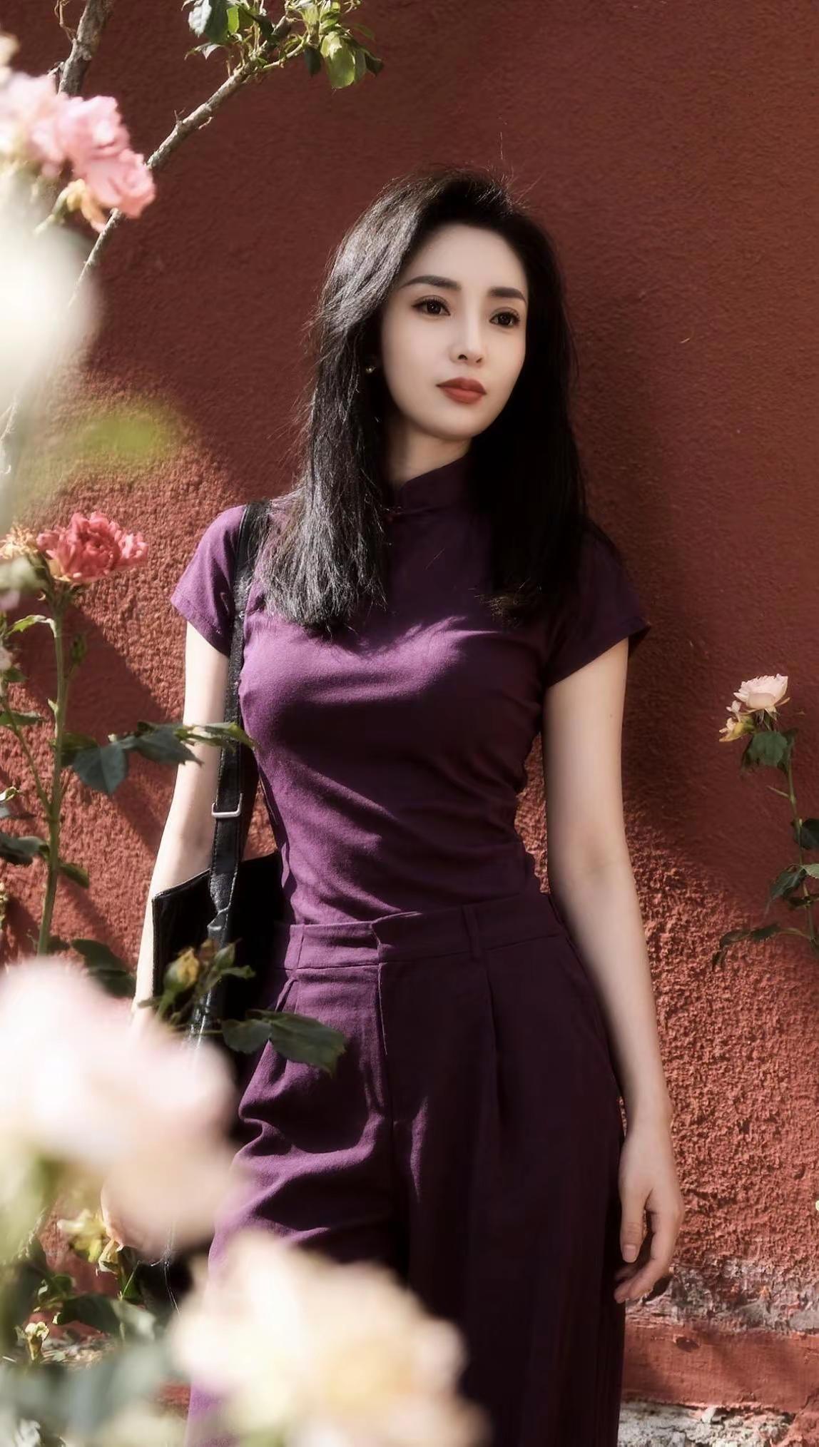 我们从未停止过前进，从未放弃过追求 ——汪国真