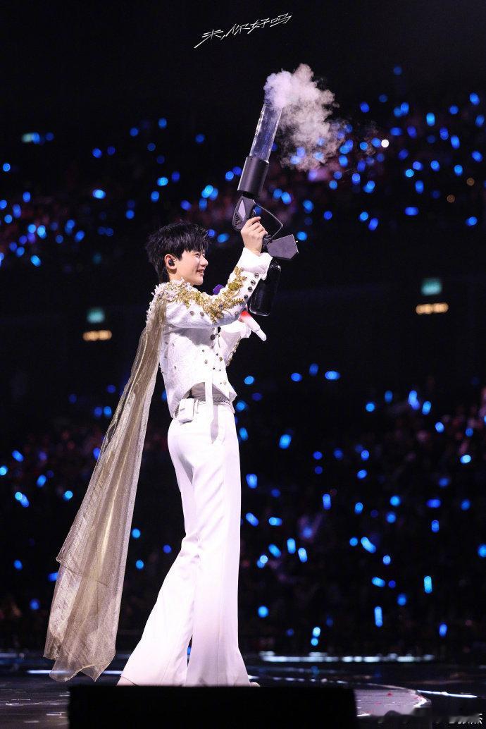 张杰新舞台取名为龙门阵谁被张杰的新舞台名戳中了！《龙门阵》搭配麻将元素，未・li