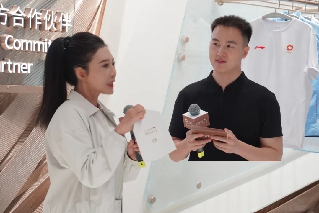 【李宁龙店首家全球旗舰店未来可期】在我看来，航天和服装的结合，远不止现在的简单温