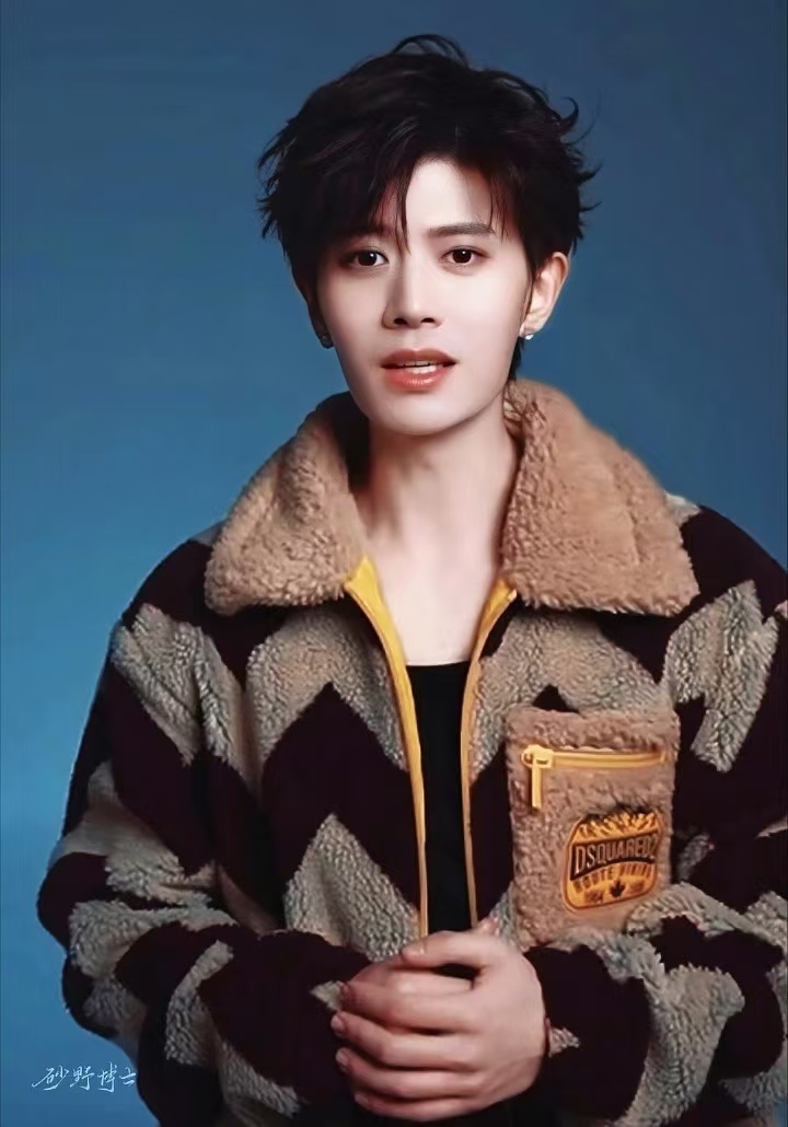 任嘉伦[超话]  4 ◡̈⃝🎀♡ℒฺℴฺνℯฺ任嘉伦ᥫ᭡ᩚ𓂃✧🍒𓈒𓏸❀