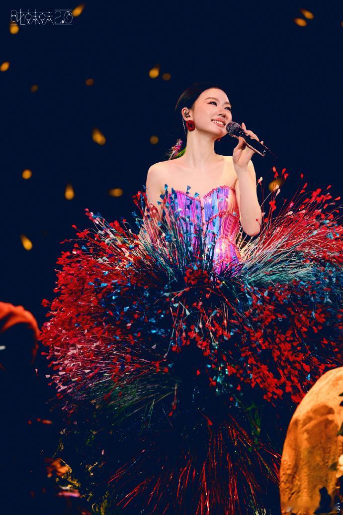 单依纯方已取得后续演出所有词曲版权单依纯方已聘请版权服务公司 刚刚，发布关于巡演