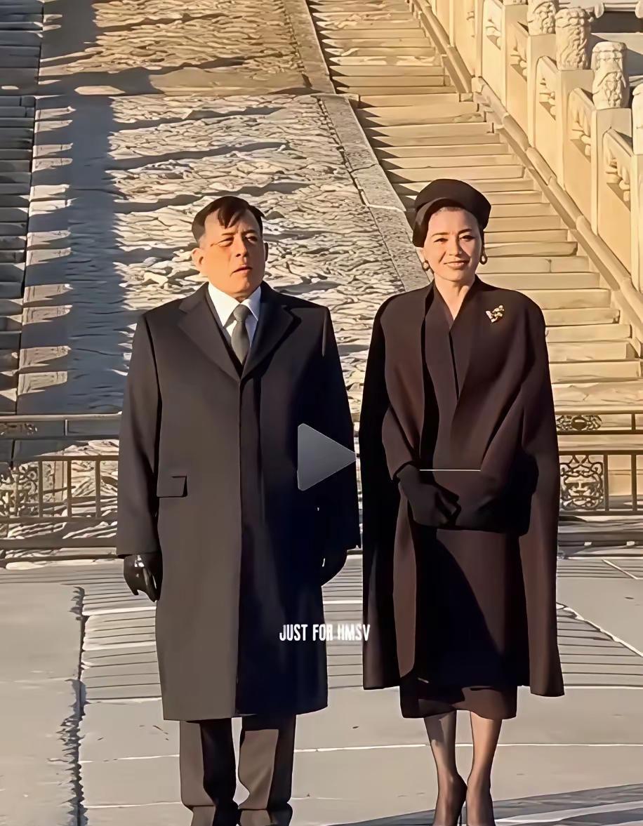 一觉睡醒
 
是不是全网都知道了。
 
今天北京，泰王参观故宫，从午门进宫一路看