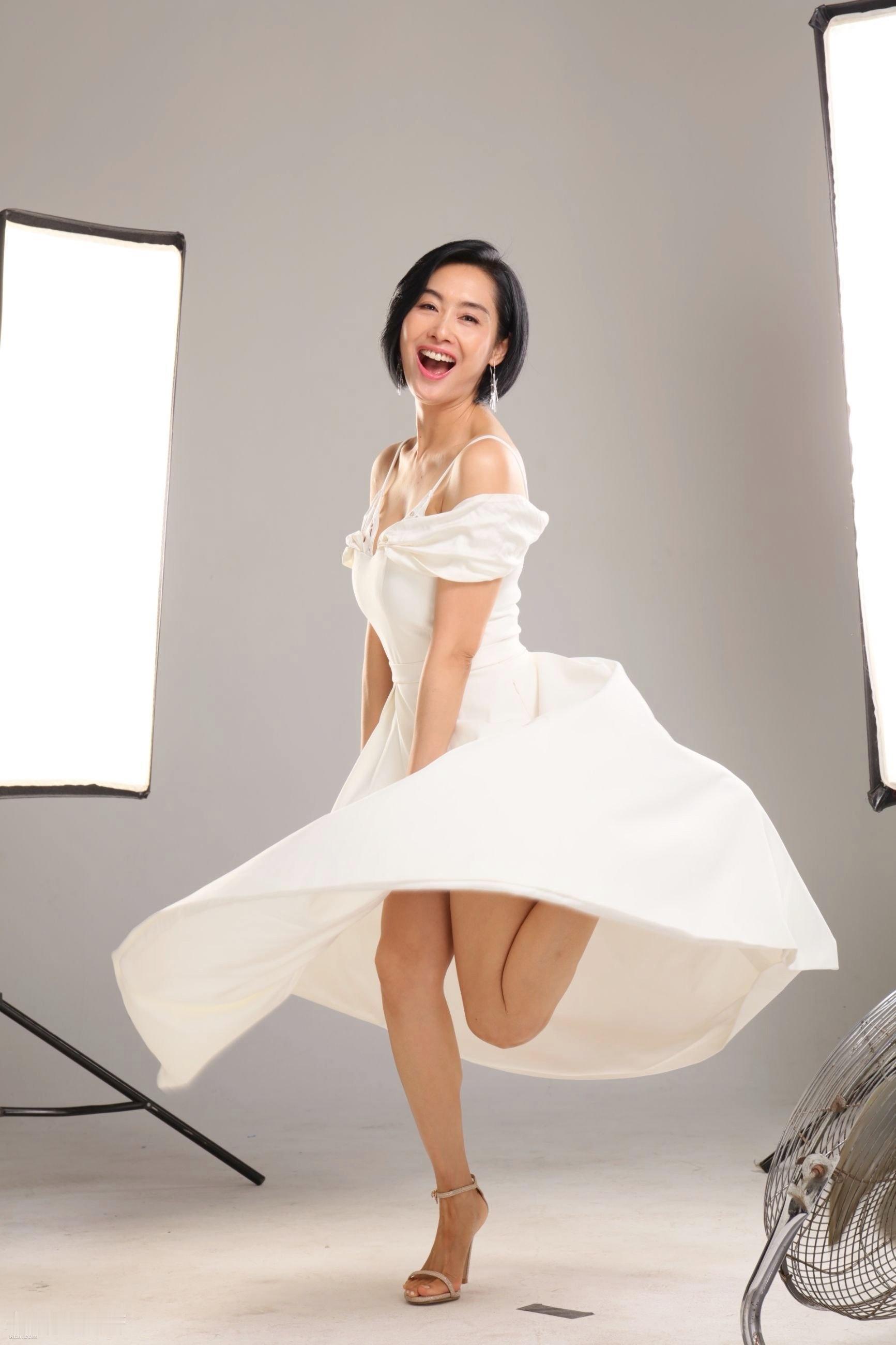 朱茵 起风了玛丽莲梦露同款 