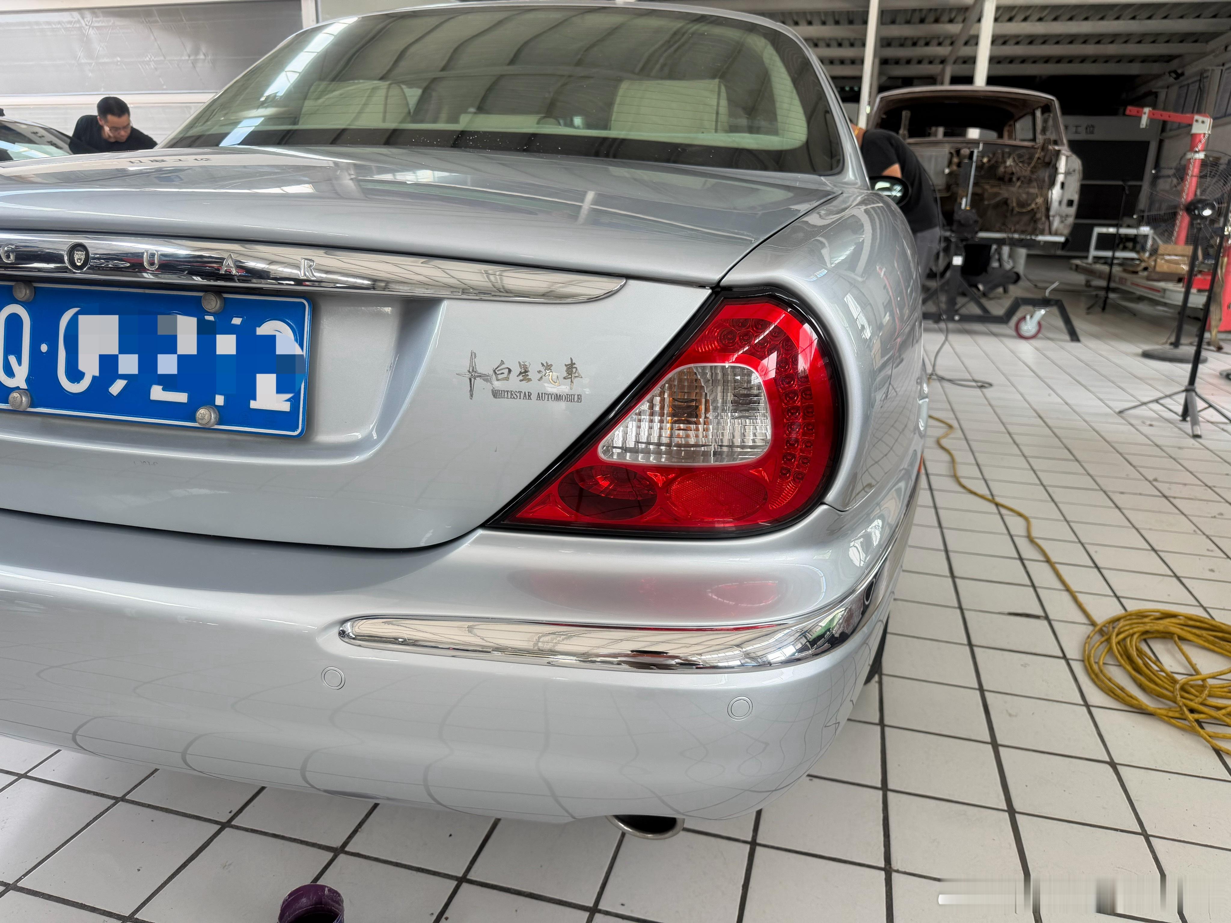 修复一新，还原经典经典车修复捷豹xj6经典车翻新