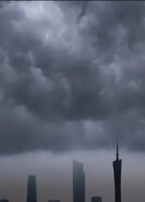 暴雨应急避险注意事项 洪涝灾害注意安全 广东梅州水灾暴雨天气出行注意安全洪涝灾害