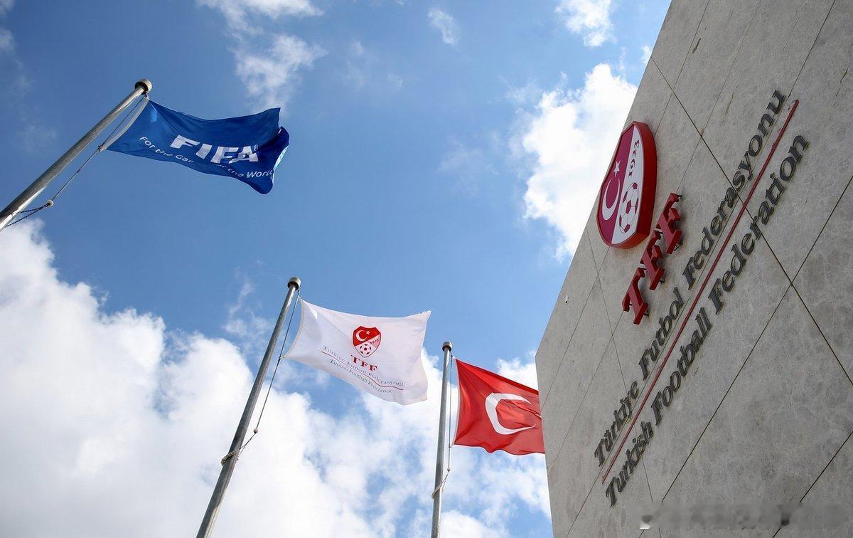 【足坛反赌】Ben Jacobs：土耳其足协确认，在571名官员中，有371人拥