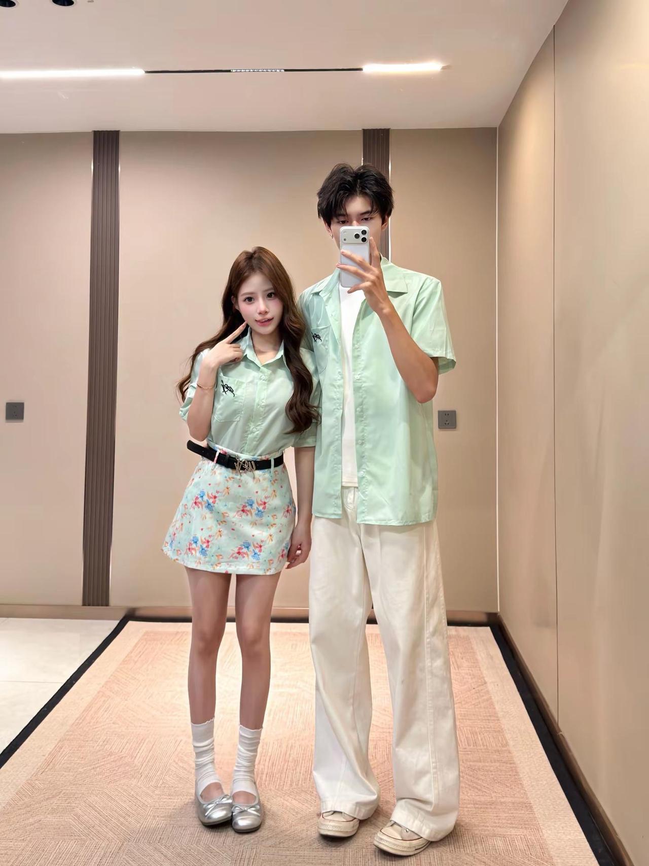 没人能代替你 即使我们好久不见。情侣 情侣ootd