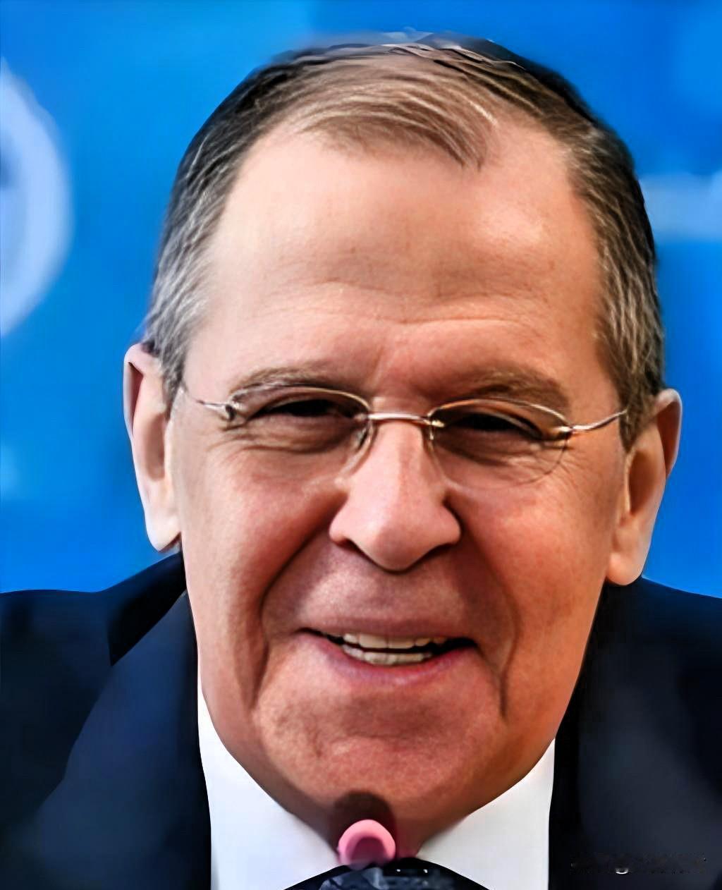 拉夫罗夫这一手牌打得太绝了，
直接把桌子给掀翻了！

拉夫罗夫轻描淡写几句话，就